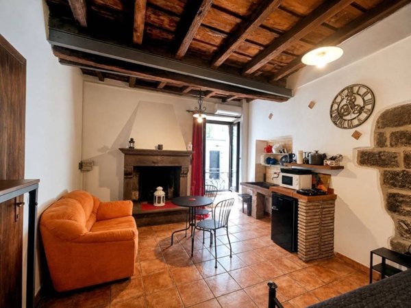 appartamento in vendita a Viterbo in zona Bagnaia