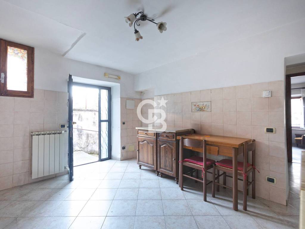 appartamento in vendita a Viterbo in zona Bagnaia