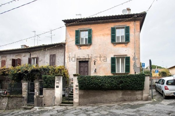 appartamento in vendita a Viterbo in zona Centro Città