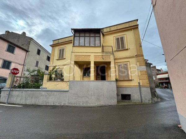 casa indipendente in vendita a Viterbo in zona Grotte Santo Stefano