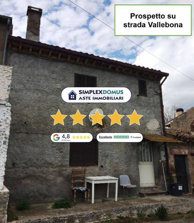 appartamento in vendita a Viterbo in zona Vallebona