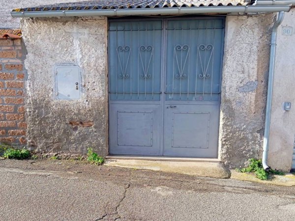 intera palazzina in vendita a Viterbo in zona Grotte Santo Stefano