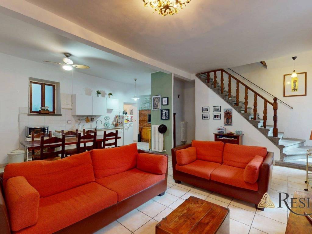intera palazzina in vendita a Viterbo in zona Centro Città