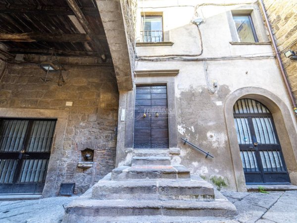 appartamento in vendita a Viterbo in zona Centro Città