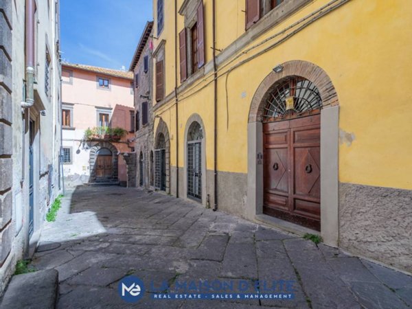 appartamento in vendita a Viterbo in zona Centro Città