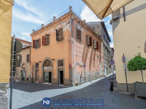 appartamento in vendita a Viterbo in zona Centro Città