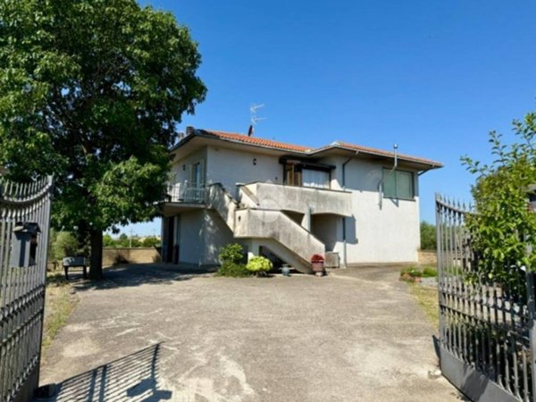 casa indipendente in vendita a Viterbo in zona Grotte Santo Stefano