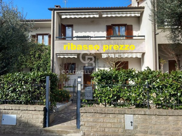 casa indipendente in vendita a Viterbo in zona Buon Respiro