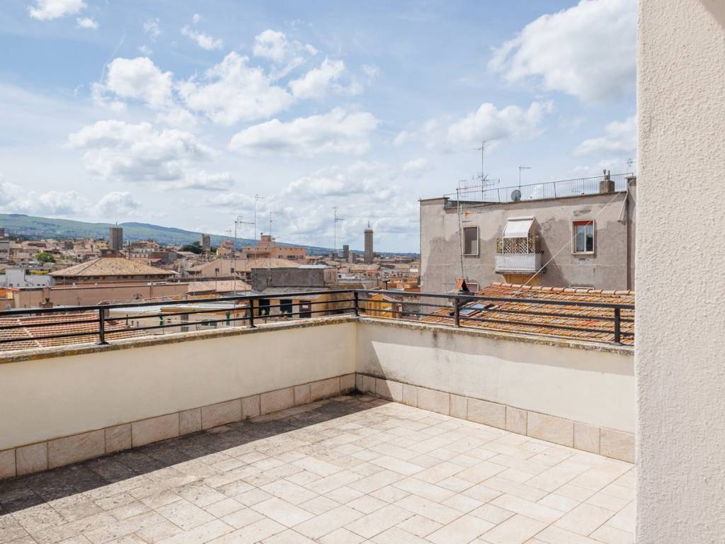 appartamento in vendita a Viterbo in zona Centro Città