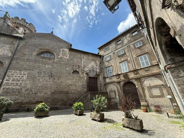 appartamento in vendita a Viterbo in zona Bagnaia