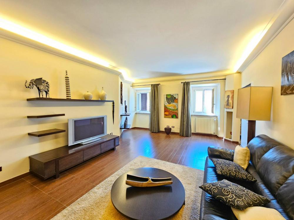 appartamento in vendita a Viterbo in zona Centro Città