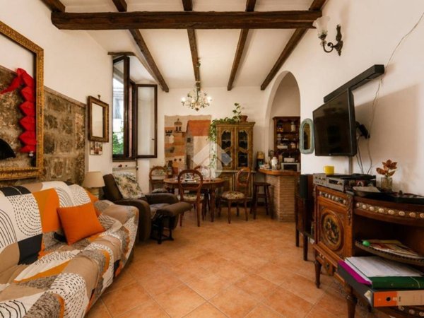 appartamento in vendita a Viterbo in zona Centro Città