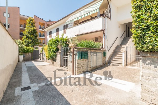 appartamento in vendita a Viterbo in zona La Quercia