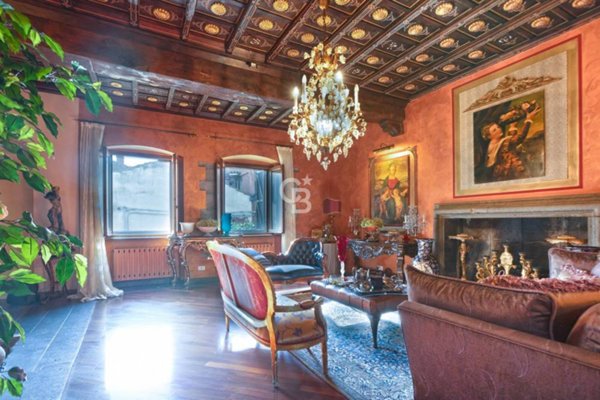 casa indipendente in vendita a Viterbo