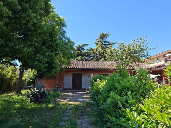 casa indipendente in vendita a Viterbo in zona La Quercia