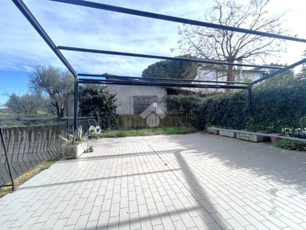 appartamento in vendita a Viterbo in zona La Quercia
