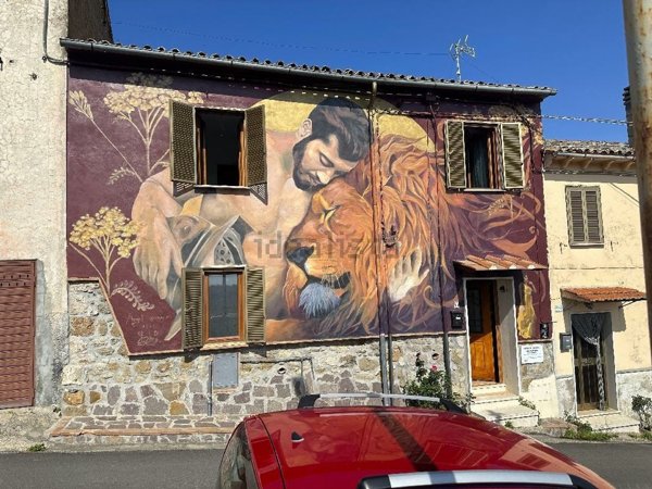 appartamento in vendita a Viterbo in zona Sant'Angelo