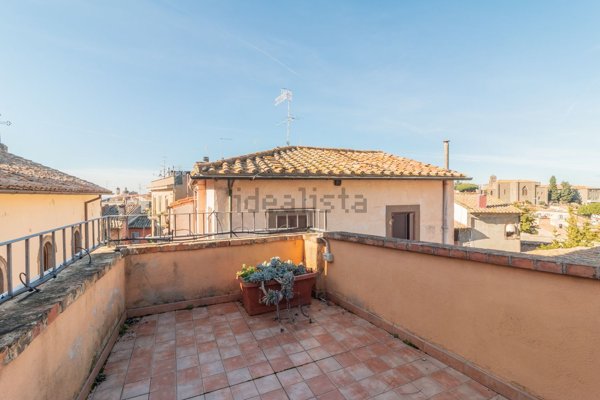 appartamento in vendita a Viterbo in zona Centro Città
