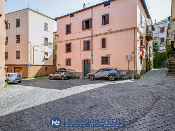 appartamento in vendita a Viterbo in zona Centro Città