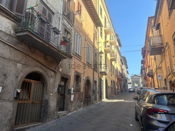 appartamento in vendita a Viterbo in zona Bagnaia
