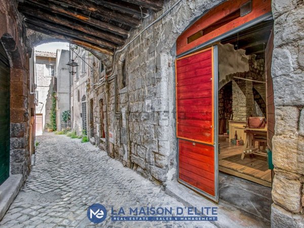 appartamento in vendita a Viterbo in zona Centro Città
