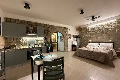 casa indipendente in vendita a Viterbo
