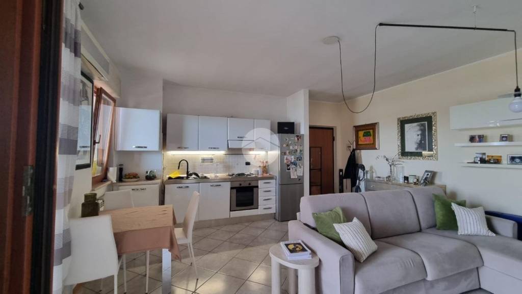 appartamento in vendita a Viterbo in zona La Quercia