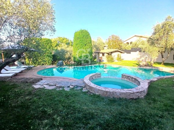 casa indipendente in vendita a Viterbo in zona La Quercia