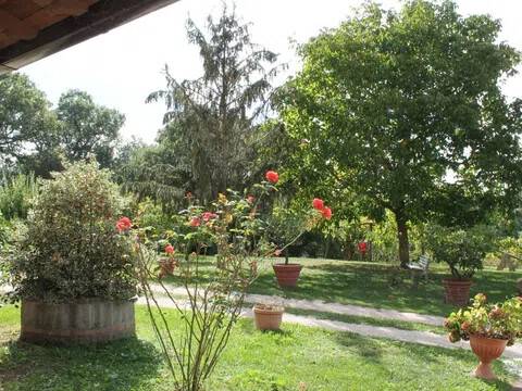 casa indipendente in vendita a Viterbo in zona Tobia