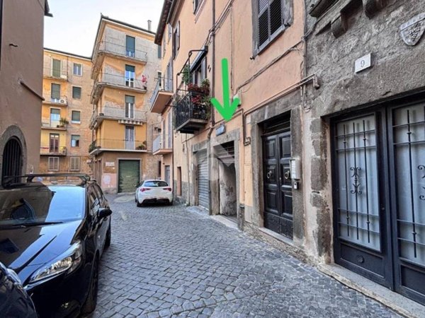 locale di sgombero in vendita a Viterbo in zona Centro Città