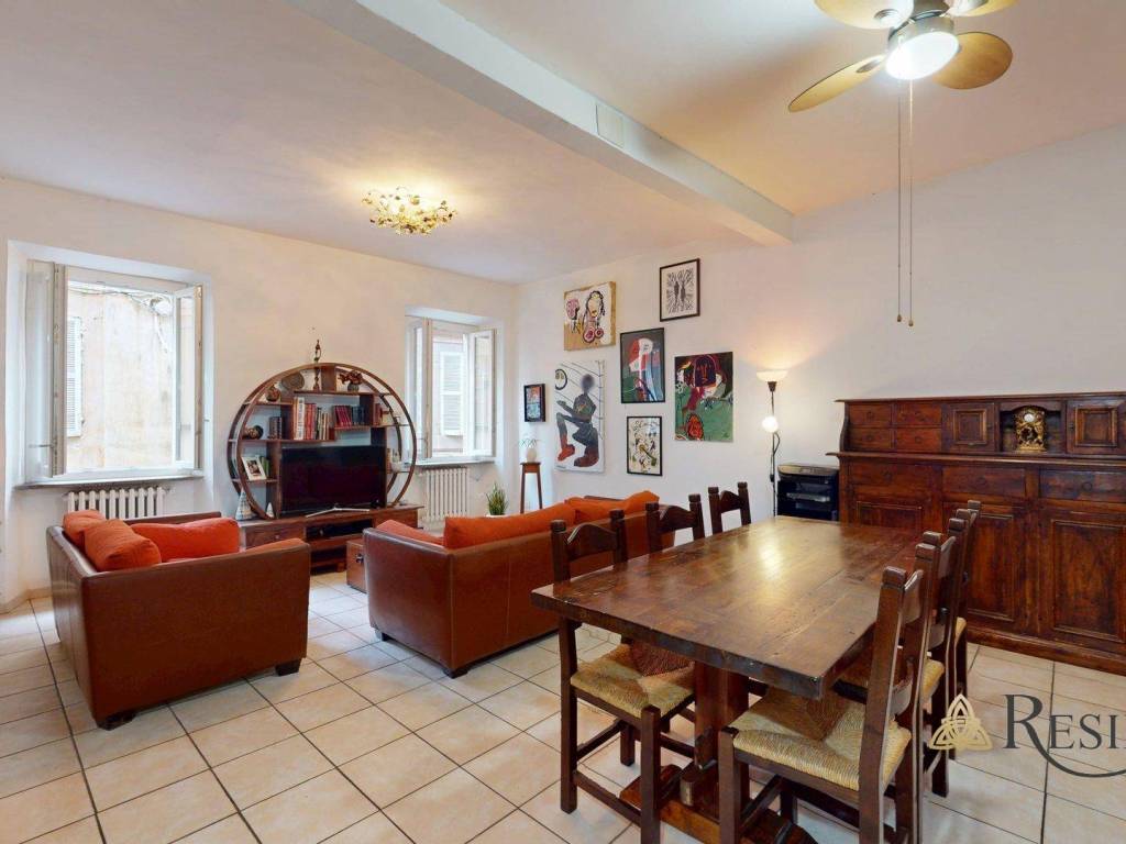 intera palazzina in vendita a Viterbo in zona Centro Città