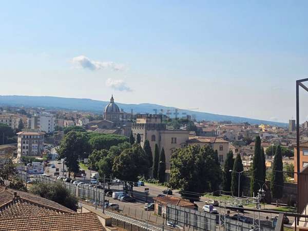 appartamento in vendita a Viterbo in zona La Quercia