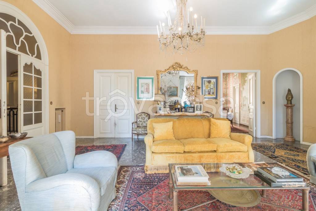 casa indipendente in vendita a Viterbo in zona Centro Città