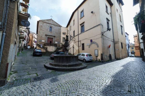 appartamento in vendita a Viterbo in zona Centro Città