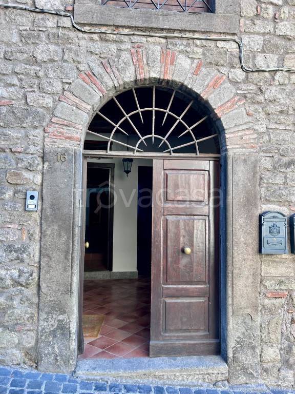 appartamento in vendita a Viterbo in zona Centro Città