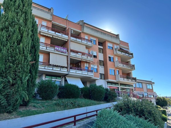 appartamento in vendita a Viterbo in zona La Quercia