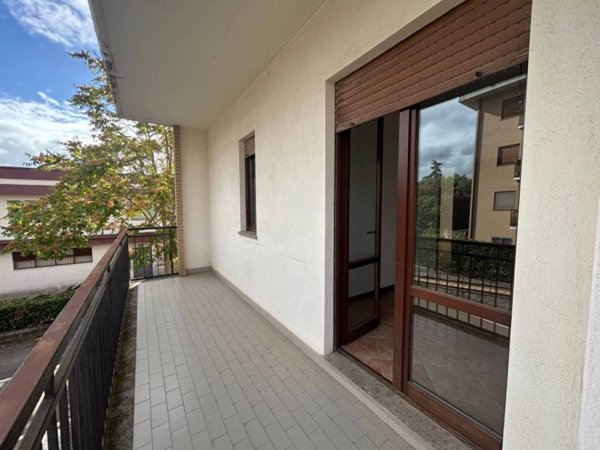 appartamento in vendita a Viterbo in zona La Quercia