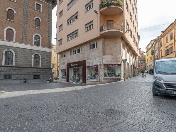 appartamento in vendita a Viterbo in zona Centro Città