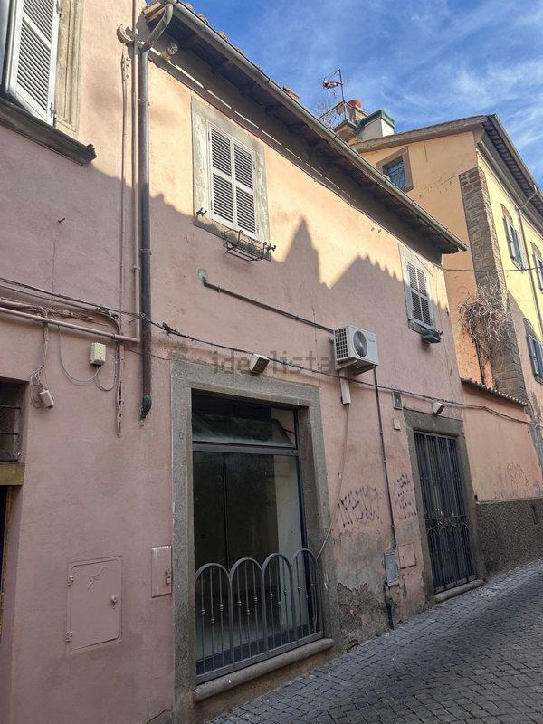 appartamento in vendita a Viterbo in zona Centro Città