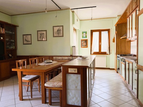 appartamento in vendita a Viterbo in zona La Quercia