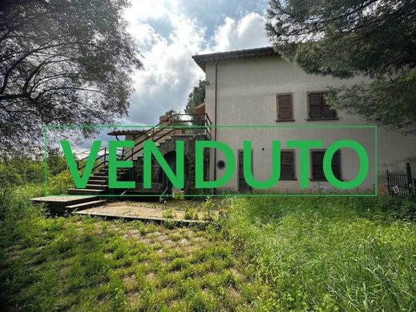 casa indipendente in vendita a Vitorchiano