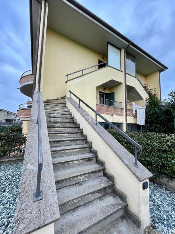 appartamento in vendita a Vitorchiano in zona Paparano
