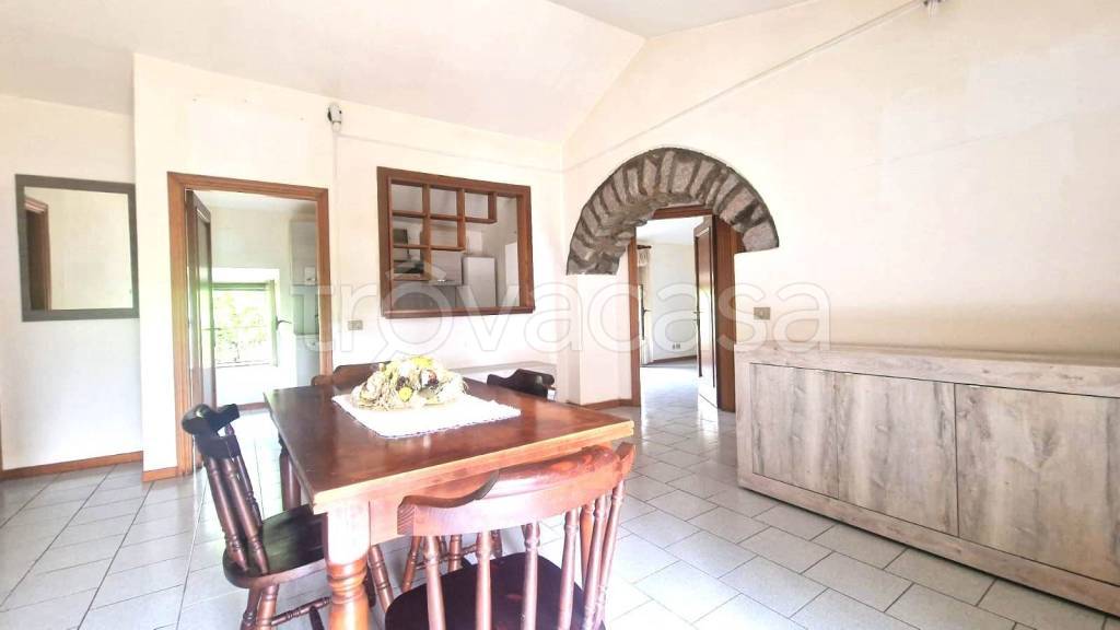 casa indipendente in vendita a Vitorchiano