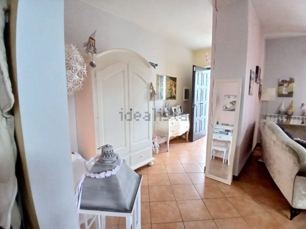 casa indipendente in vendita a Vitorchiano in zona Paparano