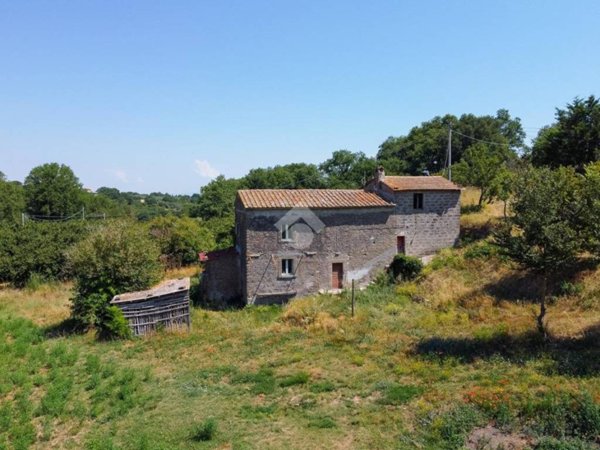 casa indipendente in vendita a Vitorchiano