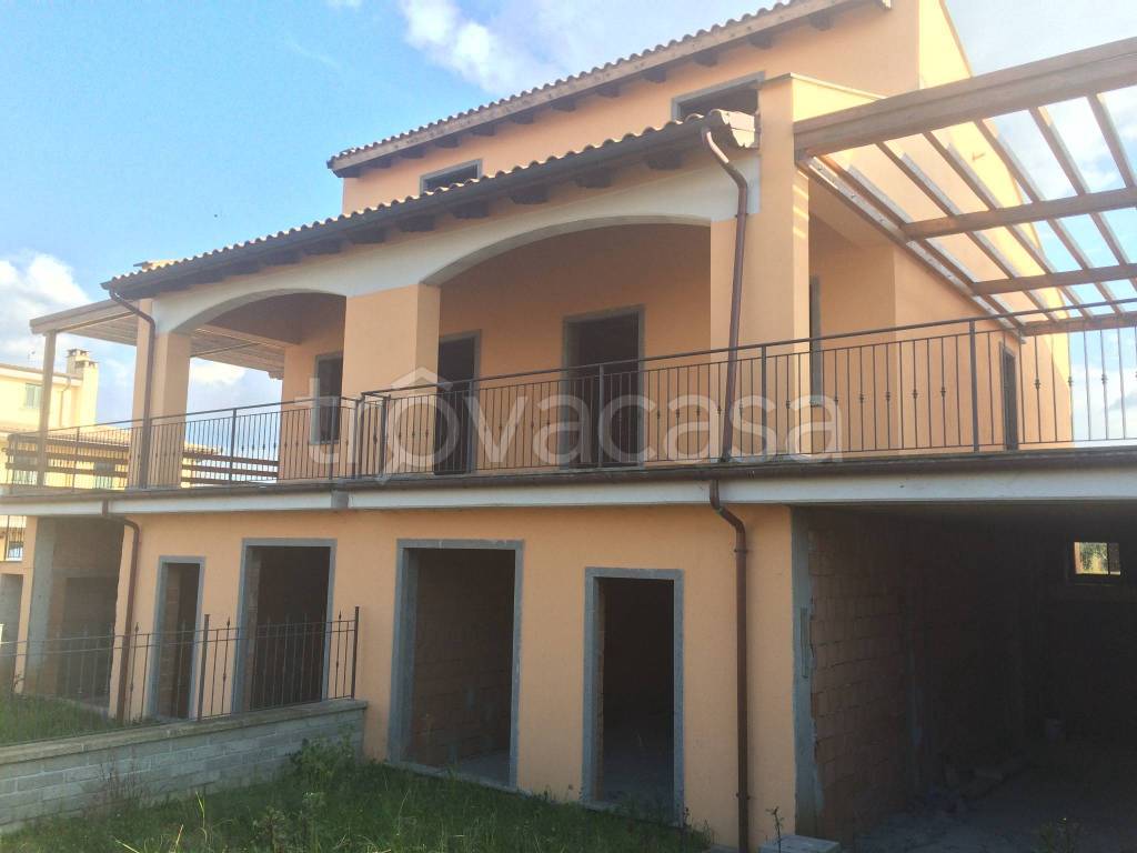 casa indipendente in vendita a Vitorchiano in zona Paparano