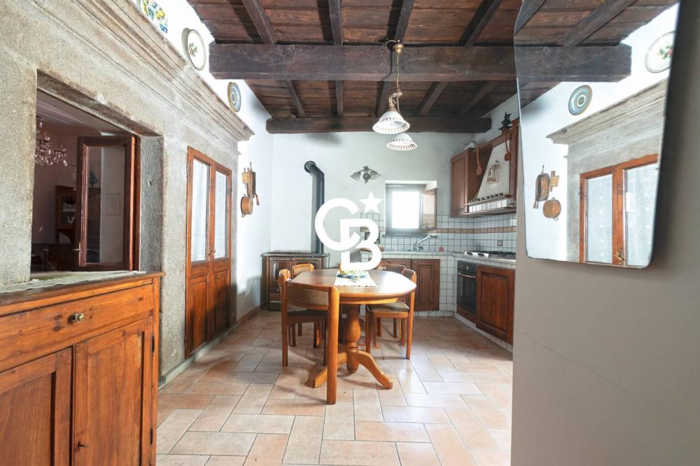 casa indipendente in vendita a Vitorchiano