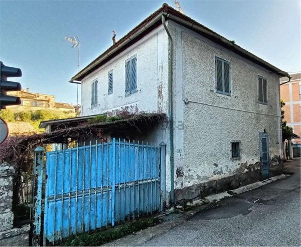 casa semindipendente in vendita a Vitorchiano