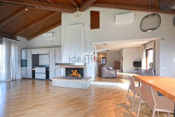 casa indipendente in vendita a Vitorchiano