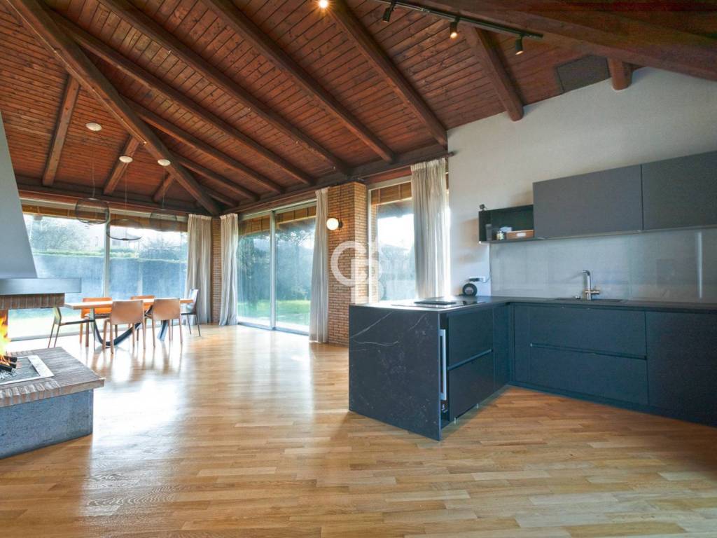 casa indipendente in vendita a Vitorchiano in zona Paparano